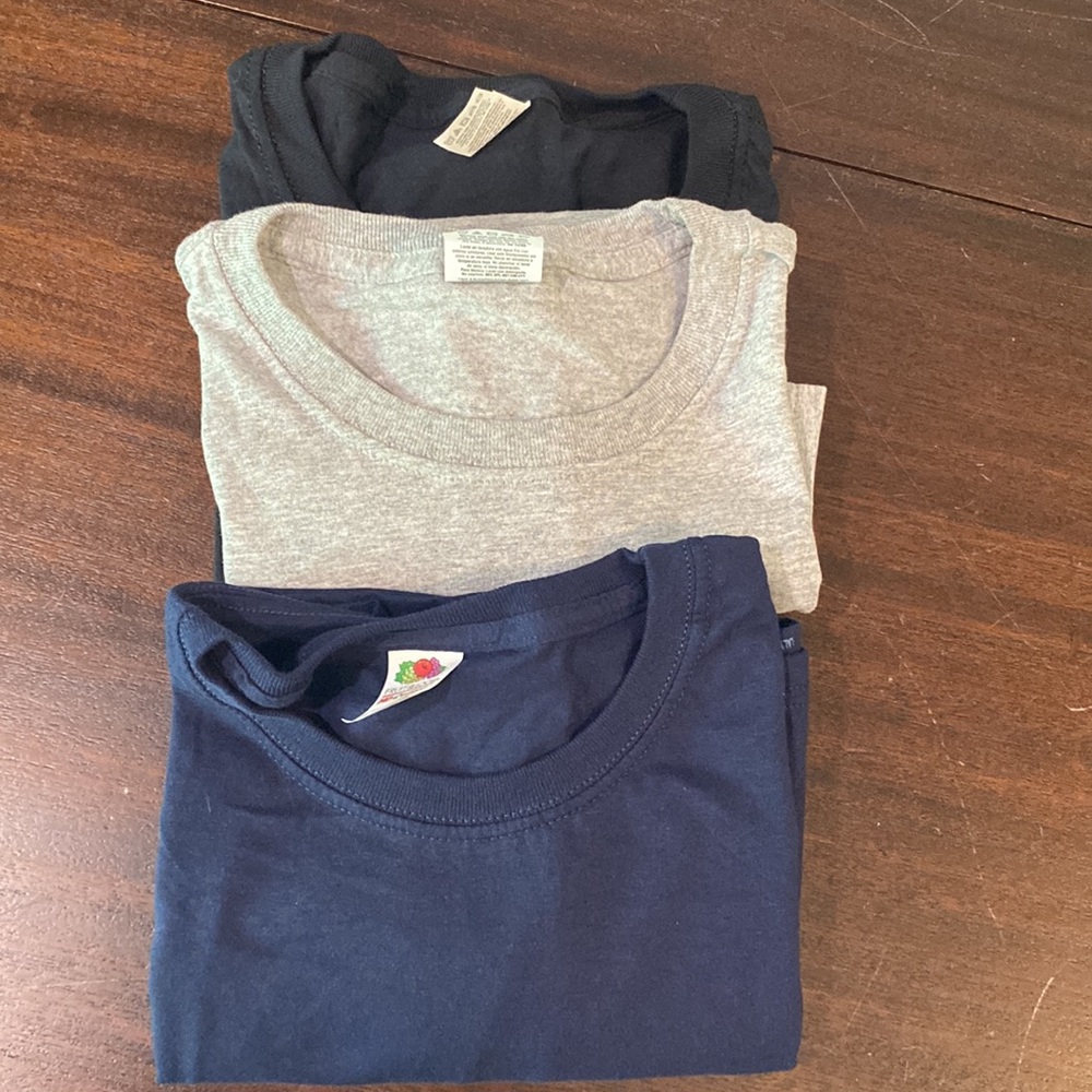 E81 NWOT 3 pc T-shirts Grey, Navy, & Black Sz. Youth Large